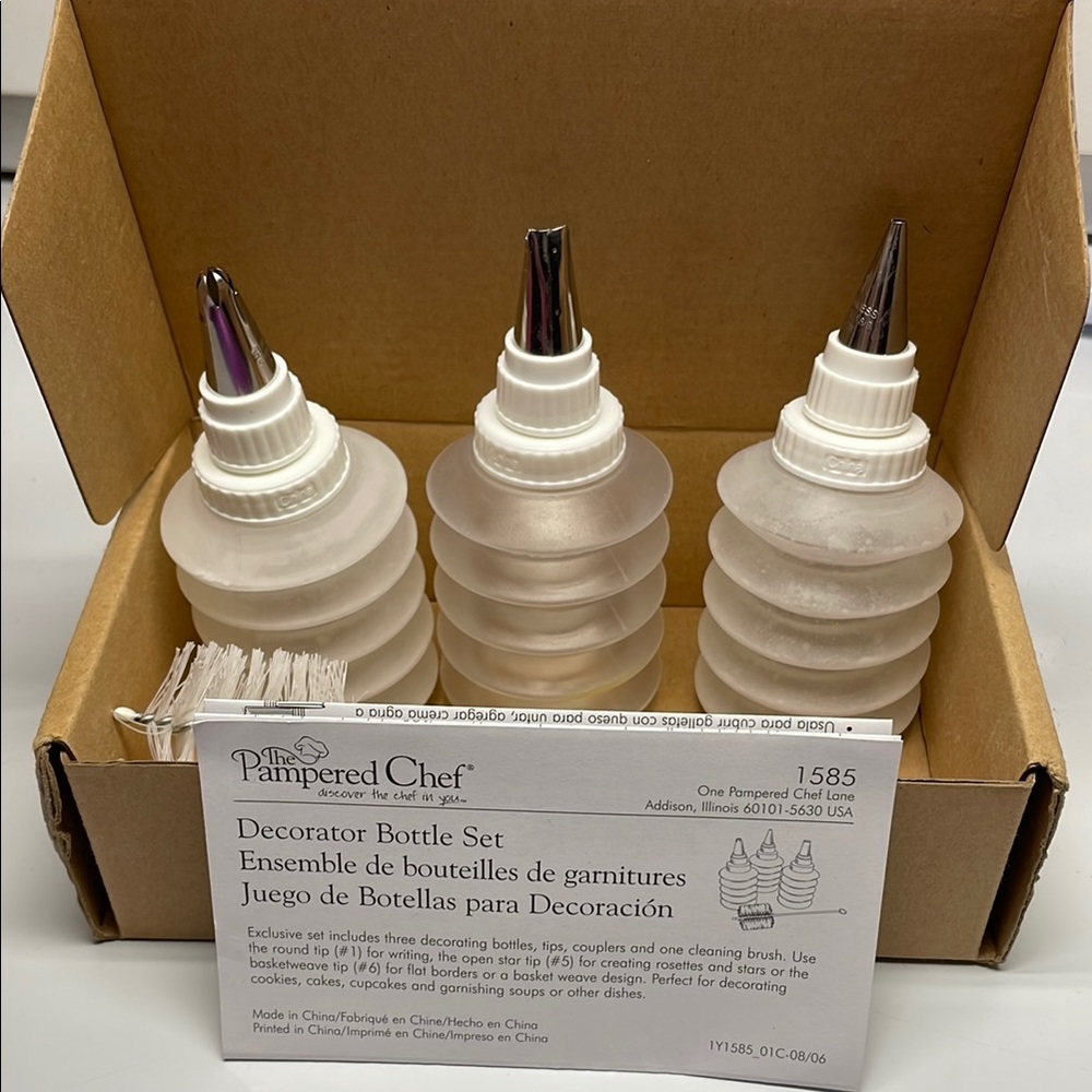 Pampered Chef Decorator Bottle Trio